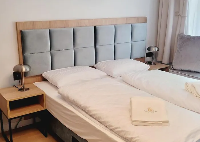 Jtb In The Centr Of Апартаменти